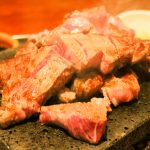 高槻市駅からスグ！肉酒場『BUZZ』でコスパ最高肉を食べる！