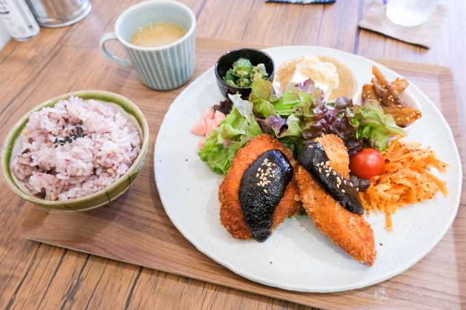 高槻市寿町にある居心地の良いカフェ『アンティーク』で食べる美味しいランチ！